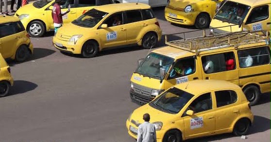 Kinshasa : les chauffeurs VTC contestent les tarifs des plateformes numériques et menacent de faire grève les 19 et 20 octobre