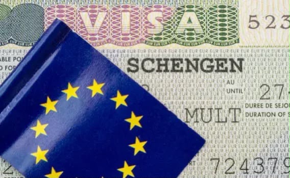 Visa Schengen en RDC : une file d’attente numérique mise en place à Kinshasa