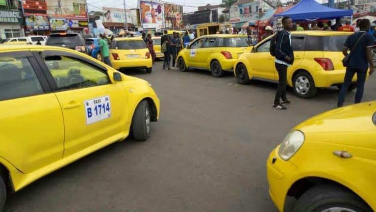 RDC : La commande des plaques d’immatriculation est désormais disponible à distance