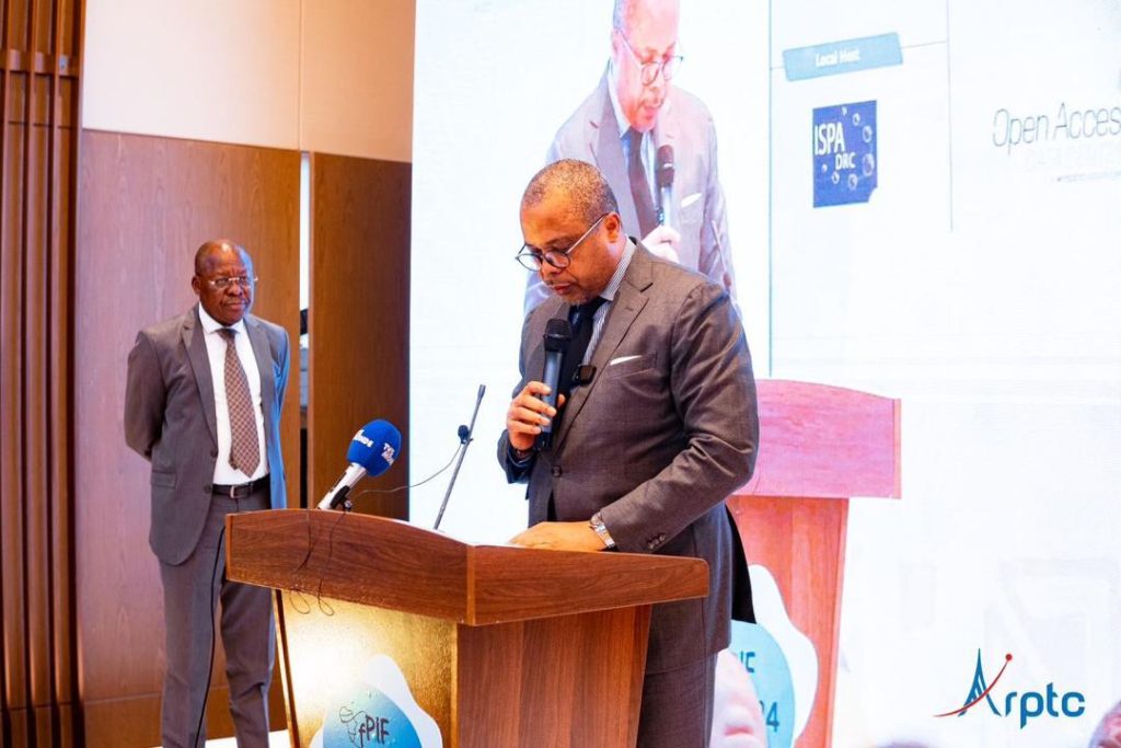 Forum Africain sur le Peering et l’Interconnexion : “Nous avons aussi la responsabilité d’organiser le marché tout en évitant les situations de monopole et les coûts de service élevés” (Christian Katende)