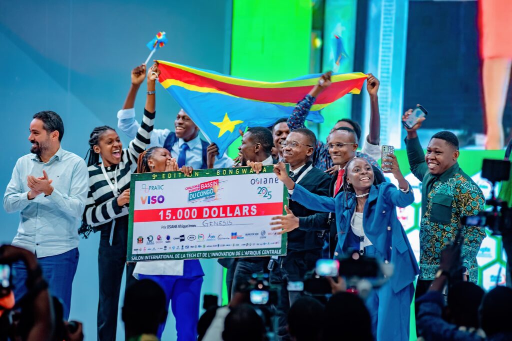 RDC : La start-up Genesis de Clever Menji remporte le premier prix OSIANE Afrique Innov 2025 à Brazzaville