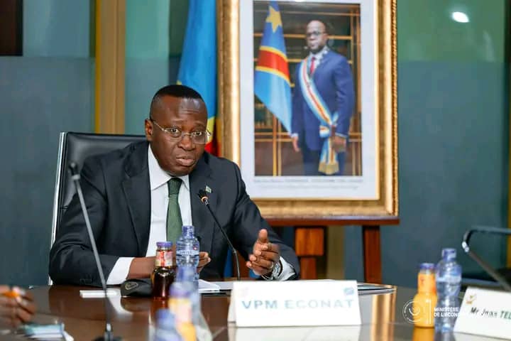 RDC : Le gouvernement annonce le lancement d’une application pour signaler les abus et défendre les droits des consommateurs
