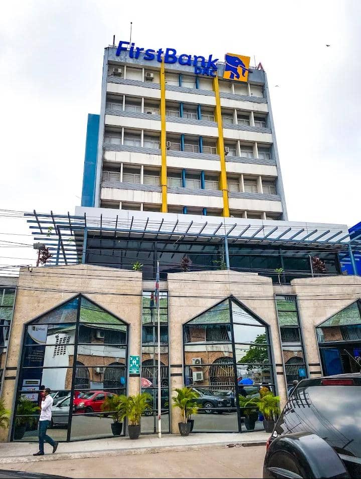 RDC : FirstBank cherche un développeur informatique