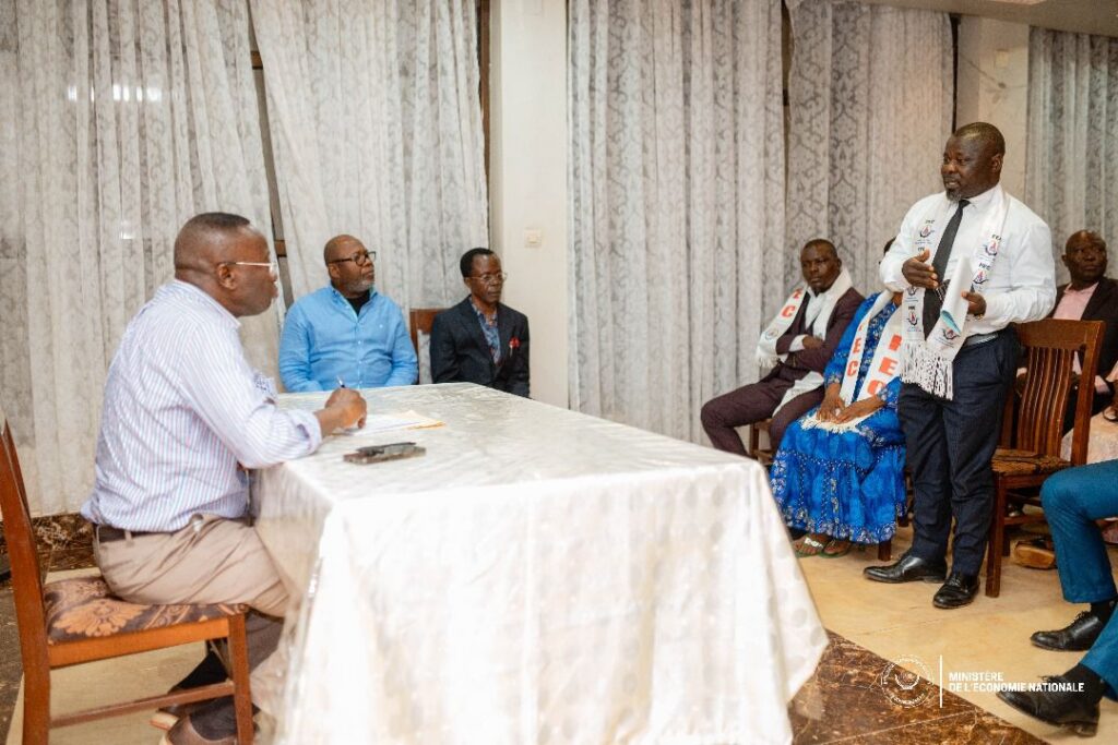 Sud-Ubangi : La FEC sollicite auprès du VPM Mukoko la création d’un guichet unique digitalisé