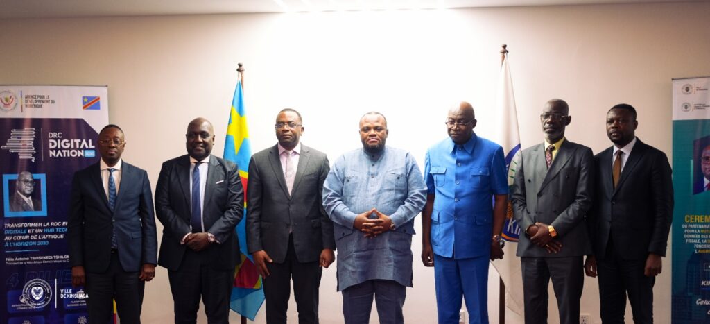 Signature d’une convention historique entre la Ville de Kinshasa et la REGIDESO : L’ADN saluée pour son rôle moteur et pivot dans la mutualisation des données pour l’optimisation fiscale et la digitalisation de la collecte des recettes de la Ville