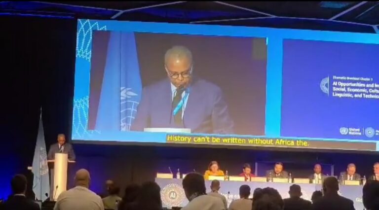 Gouvernance de l’IA à Genève : « Il n’y a pas d’infrastructure d’IA sans les minerais de la RDC » (Christian Katende)